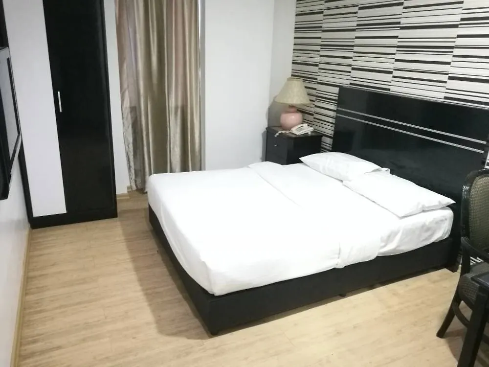 Bluebell Hotel Skudai